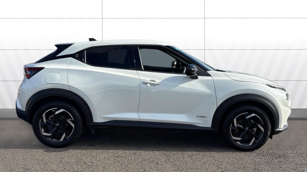 Nissan Juke 1.6 Hybrid N-Connecta 5dr Auto Hybrid Hatchback - Image 5