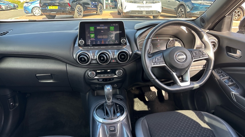 Nissan Juke 1.6 Hybrid N-Connecta 5dr Auto Hybrid Hatchback - Image 10