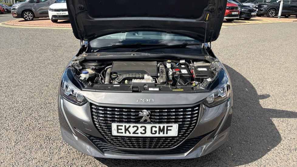 Peugeot 208 1.2 PureTech 100 Allure Premium + 5dr EAT8 Petrol Hatchback - Image 8