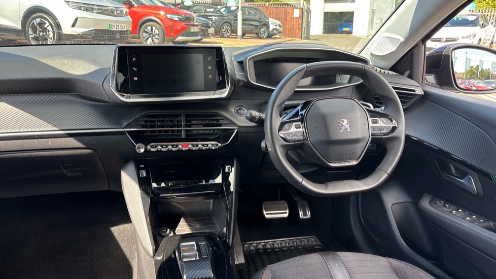 Peugeot 208 1.2 PureTech 100 Allure Premium + 5dr EAT8 Petrol Hatchback - Image 10