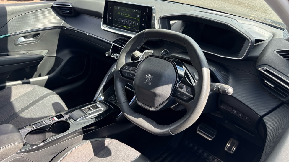 Peugeot 208 1.2 PureTech 100 Allure Premium + 5dr EAT8 Petrol Hatchback - Image 11