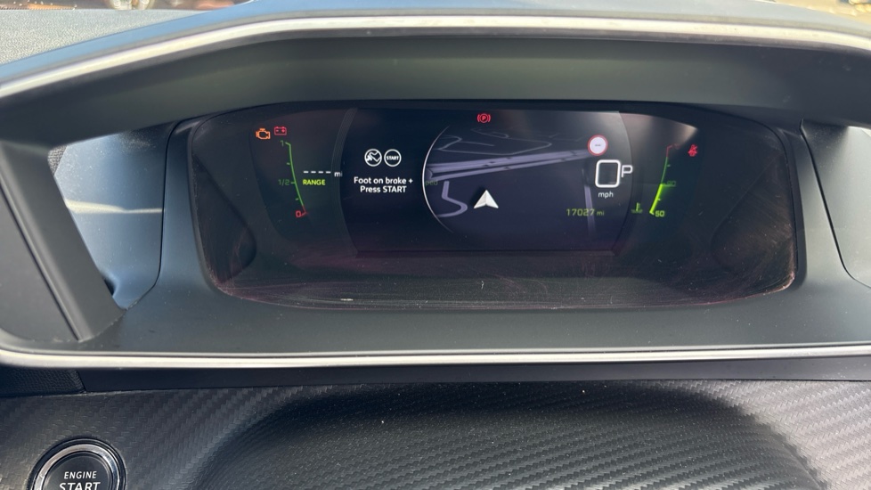 Peugeot 208 1.2 PureTech 100 Allure Premium + 5dr EAT8 Petrol Hatchback - Image 18