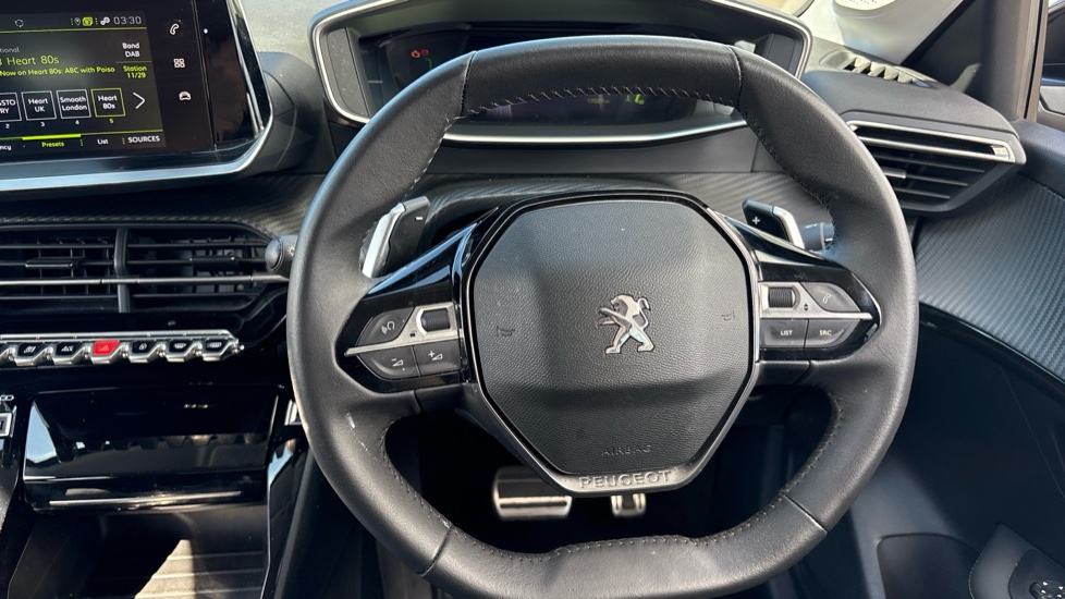 Peugeot 208 1.2 PureTech 100 Allure Premium + 5dr EAT8 Petrol Hatchback - Image 25
