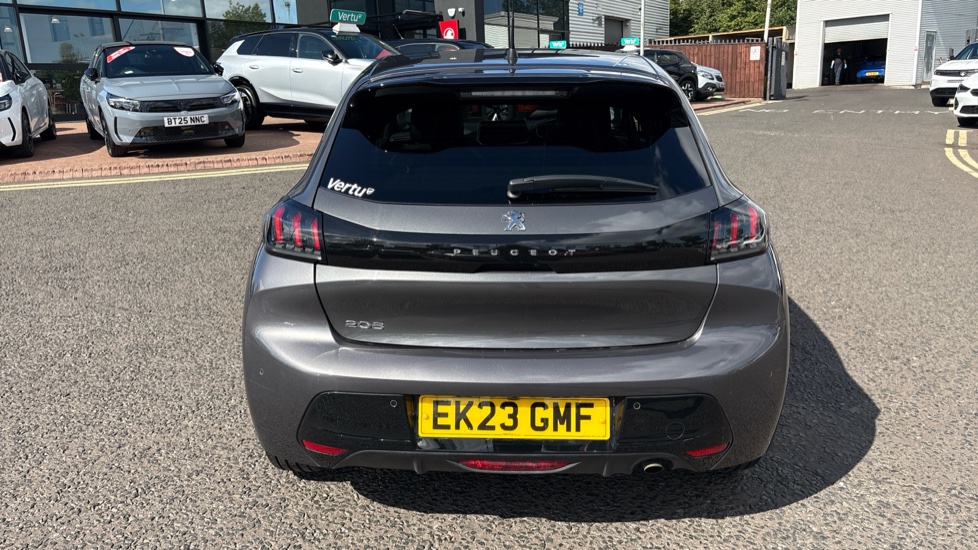 Peugeot 208 1.2 PureTech 100 Allure Premium + 5dr EAT8 Petrol Hatchback - Image 35
