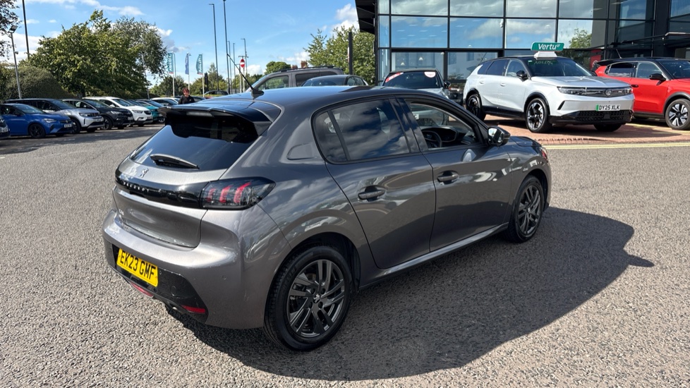 Peugeot 208 1.2 PureTech 100 Allure Premium + 5dr EAT8 Petrol Hatchback - Image 37