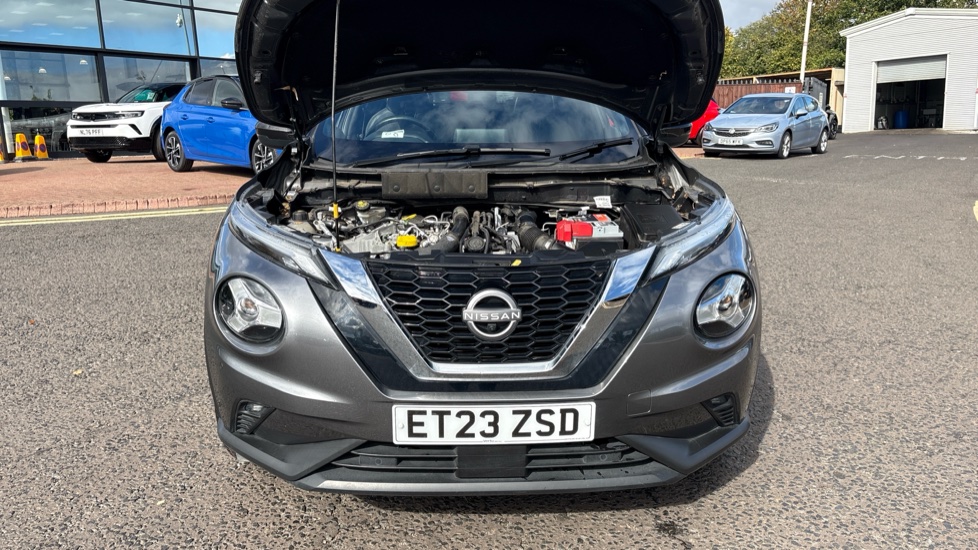 Nissan Juke 1.0 DiG-T 114 Tekna 5dr Petrol Hatchback - Image 8