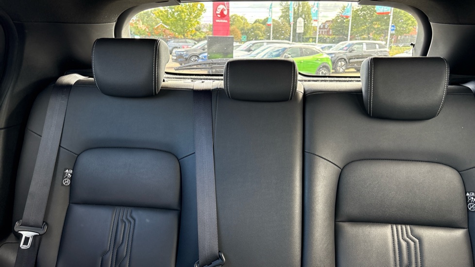 Nissan Juke 1.0 DiG-T 114 Tekna 5dr Petrol Hatchback - Image 26