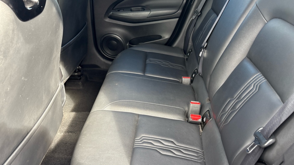 Nissan Juke 1.0 DiG-T 114 Tekna 5dr Petrol Hatchback - Image 29