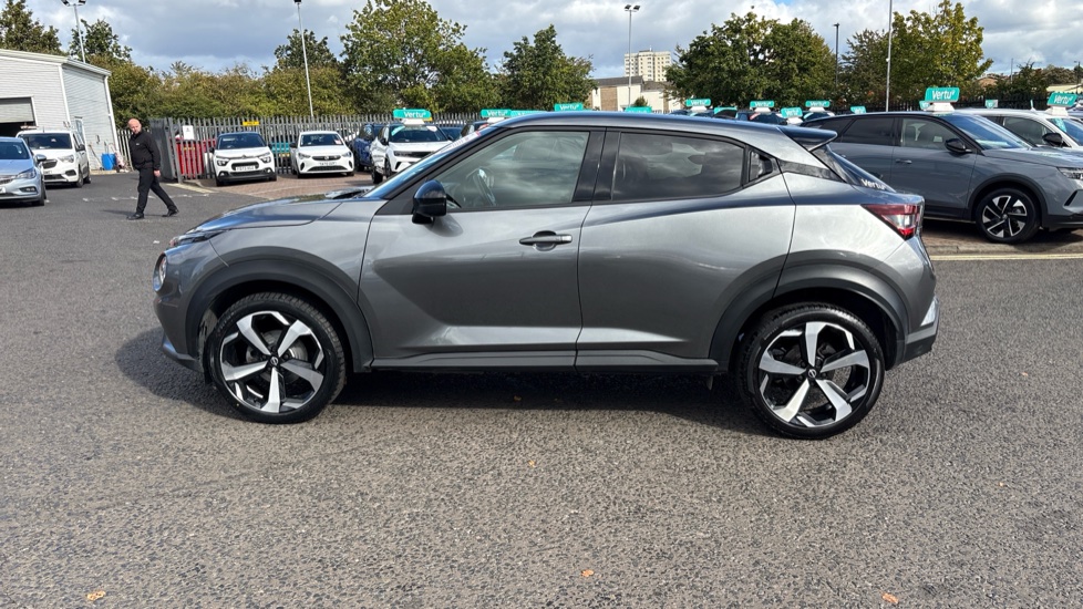 Nissan Juke 1.0 DiG-T 114 Tekna 5dr Petrol Hatchback - Image 30