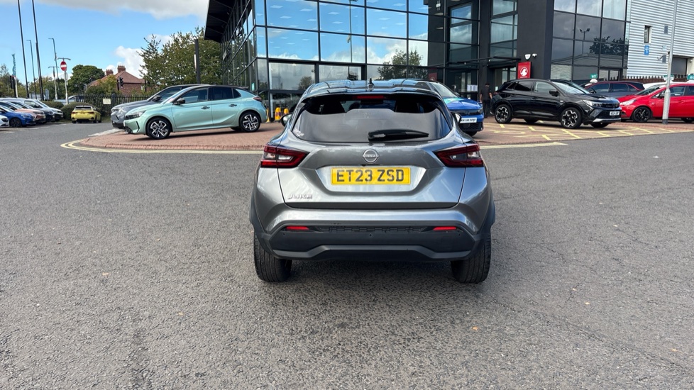 Nissan Juke 1.0 DiG-T 114 Tekna 5dr Petrol Hatchback - Image 41