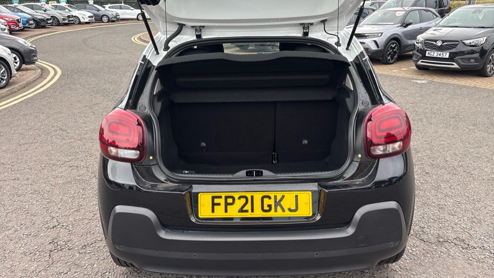 Citroen C3 1.2 PureTech Shine 5dr Petrol Hatchback - Image 4