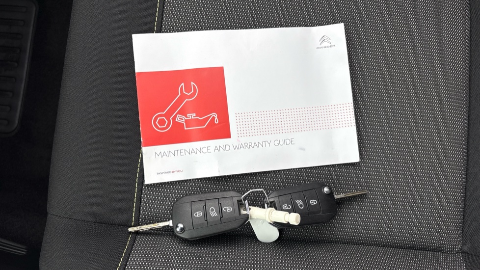 Citroen C3 1.2 PureTech Shine 5dr Petrol Hatchback - Image 19