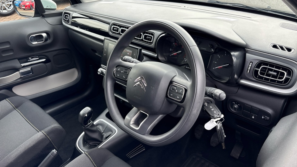 Citroen C3 1.2 PureTech Shine 5dr Petrol Hatchback - Image 37