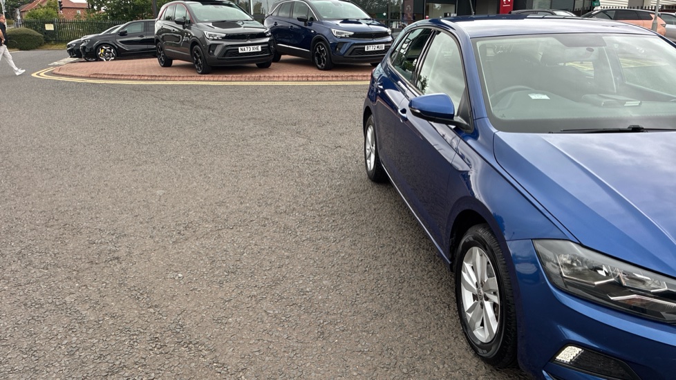 Volkswagen Polo 1.0 SE 5dr Petrol Hatchback - Image 57