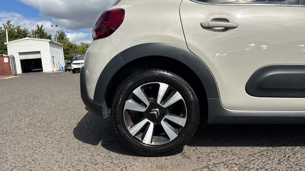 Citroen C3 1.2 PureTech C-Series Edition 5dr Petrol Hatchback - Image 7
