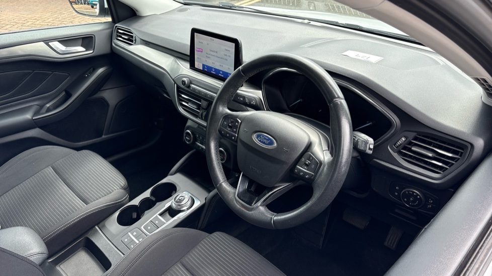 Ford Focus 1.0 EcoBoost 125 Titanium 5dr Auto Petrol Hatchback - Image 11