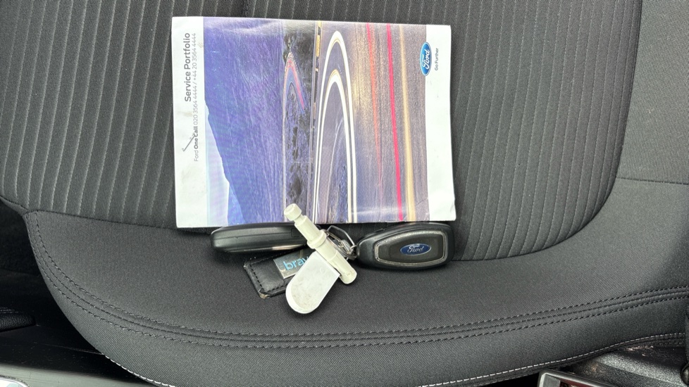 Ford Focus 1.0 EcoBoost 125 Titanium 5dr Auto Petrol Hatchback - Image 21
