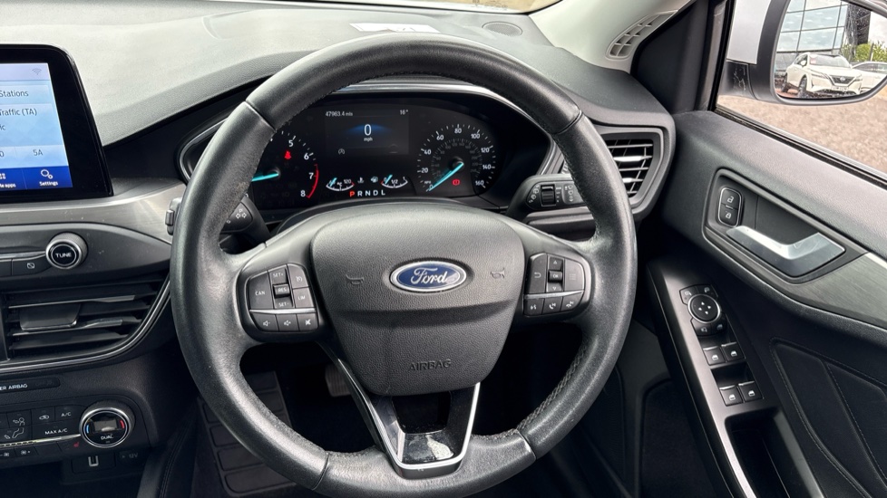 Ford Focus 1.0 EcoBoost 125 Titanium 5dr Auto Petrol Hatchback - Image 25