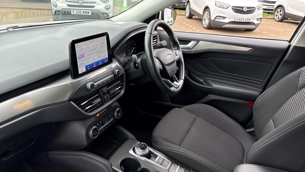 Ford Focus 1.0 EcoBoost 125 Titanium 5dr Auto Petrol Hatchback - Image 28