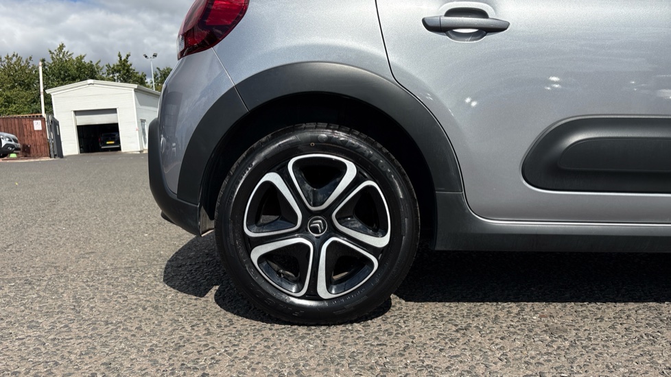 Citroen C3 1.2 PureTech Sense 5dr Petrol Hatchback - Image 7