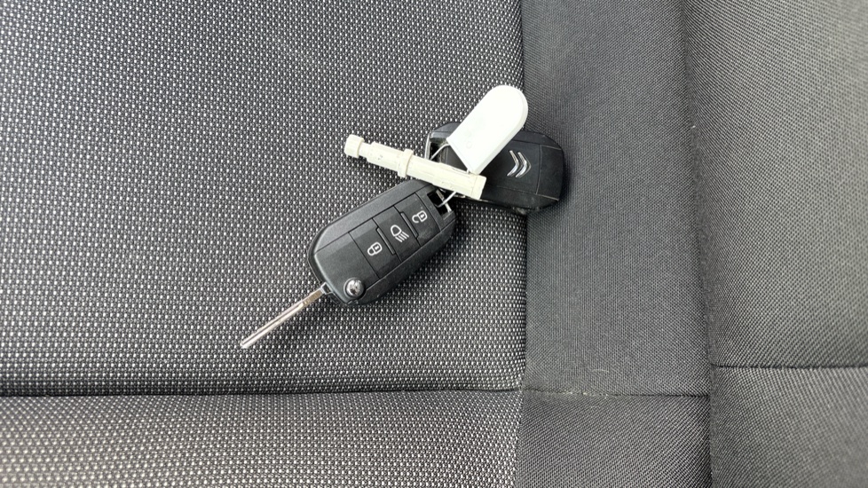 Citroen C3 1.2 PureTech Sense 5dr Petrol Hatchback - Image 20