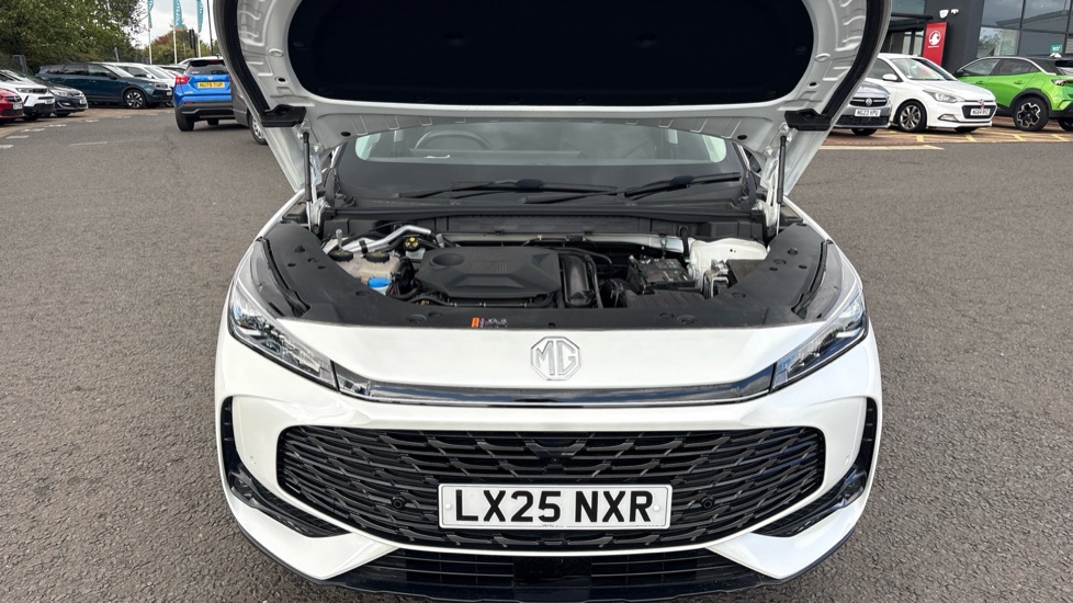 MG HS 1.5 T-GDI Trophy 5dr Petrol Hatchback - Image 8