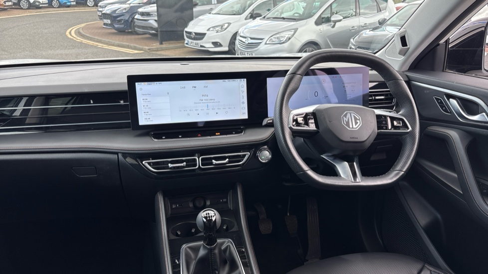 MG HS 1.5 T-GDI Trophy 5dr Petrol Hatchback - Image 10