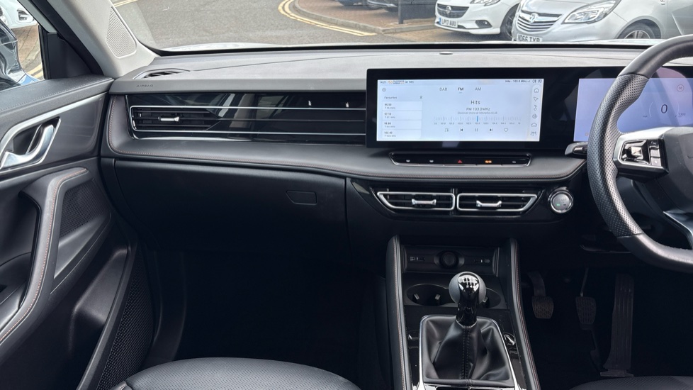 MG HS 1.5 T-GDI Trophy 5dr Petrol Hatchback - Image 14