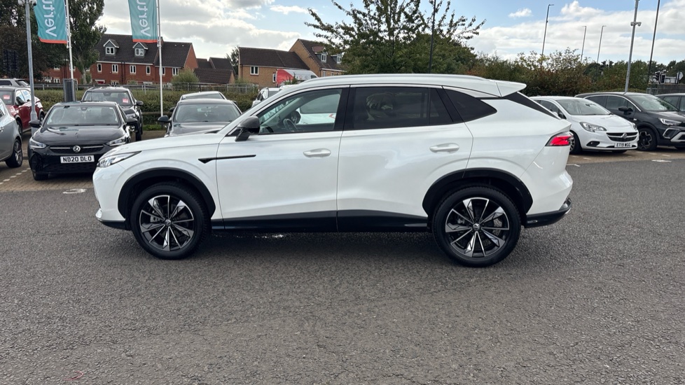 MG HS 1.5 T-GDI Trophy 5dr Petrol Hatchback - Image 30