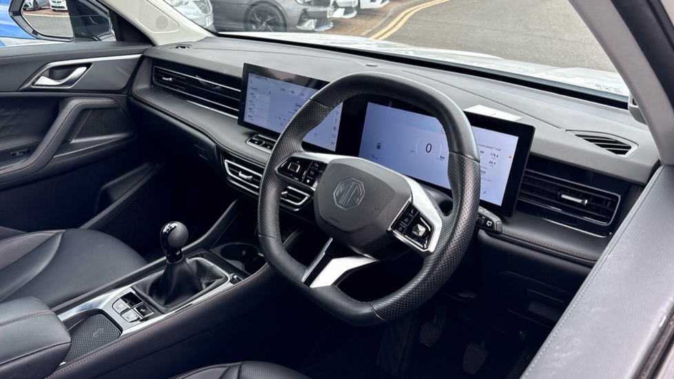 MG HS 1.5 T-GDI Trophy 5dr Petrol Hatchback - Image 37