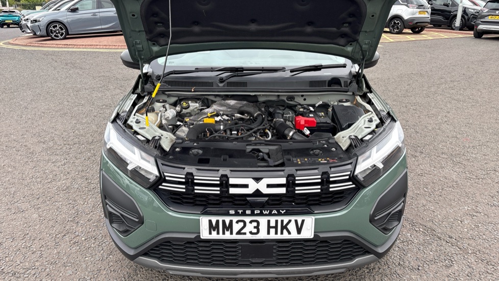 Dacia Sandero Stepway 1.0 TCe Essential 5dr Bi Fuel Hatchback - Image 8
