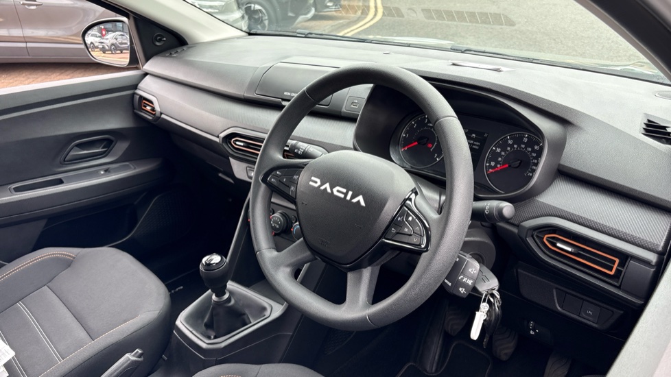 Dacia Sandero Stepway 1.0 TCe Essential 5dr Bi Fuel Hatchback - Image 11