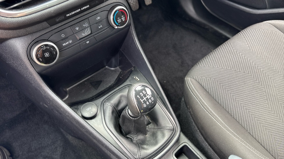 Ford Fiesta 1.0 EcoBoost Trend 5dr Petrol Hatchback - Image 23