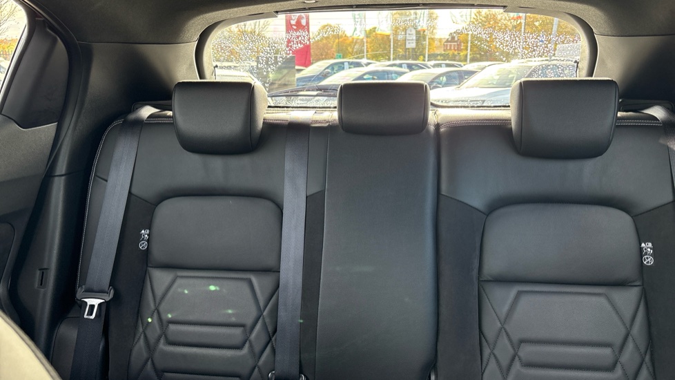 Nissan Juke 1.0 DiG-T 114 Tekna+ 5dr Petrol Hatchback - Image 27