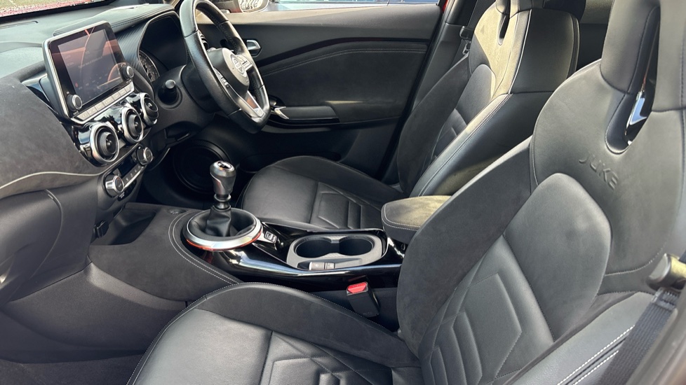 Nissan Juke 1.0 DiG-T 114 Tekna+ 5dr Petrol Hatchback - Image 29