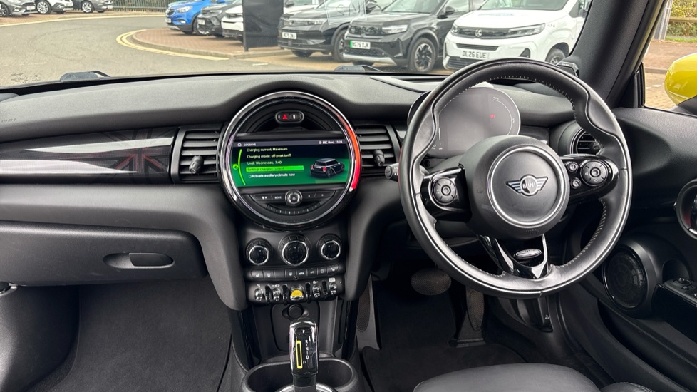 MINI Hatchback 135kW Cooper S Level 3 33kWh 3dr Auto Electric Hatchback - Image 10