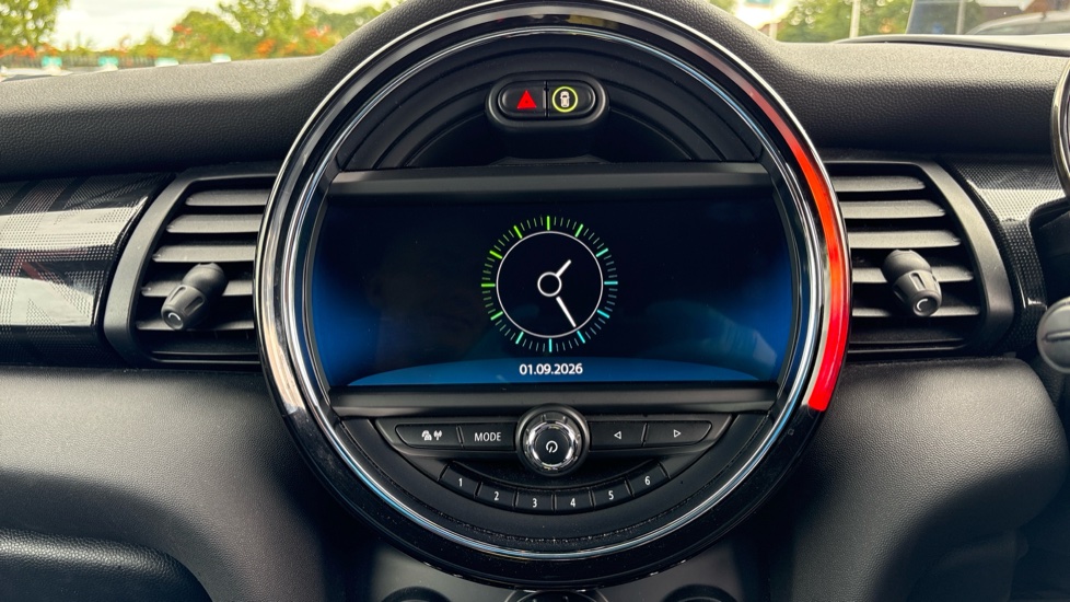 MINI Hatchback 135kW Cooper S Level 3 33kWh 3dr Auto Electric Hatchback - Image 24