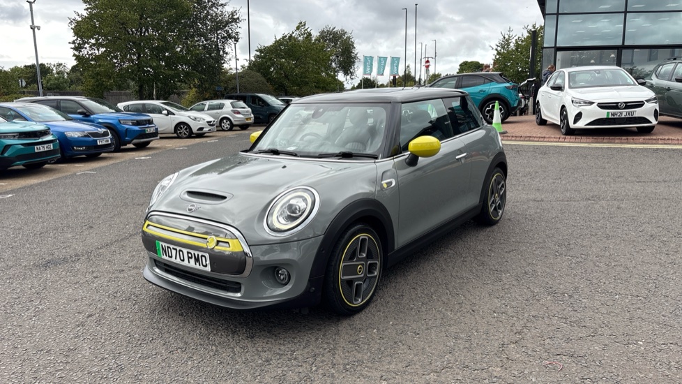 MINI Hatchback 135kW Cooper S Level 3 33kWh 3dr Auto Electric Hatchback - Image 32