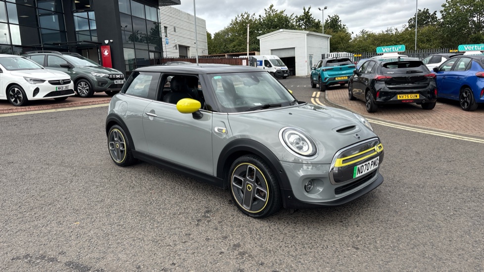 MINI Hatchback 135kW Cooper S Level 3 33kWh 3dr Auto Electric Hatchback - Image 35
