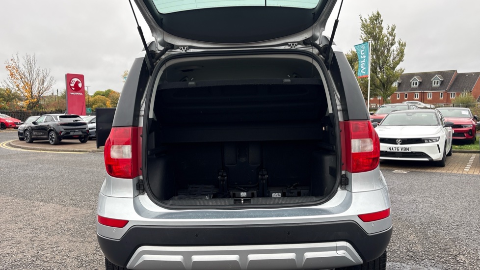 Skoda Yeti Outdoor 2.0 TDI CR SE Drive 5dr Diesel Estate - Image 4