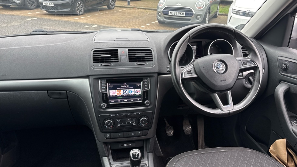 Skoda Yeti Outdoor 2.0 TDI CR SE Drive 5dr Diesel Estate - Image 10