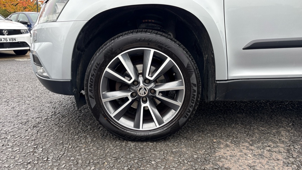 Skoda Yeti Outdoor 2.0 TDI CR SE Drive 5dr Diesel Estate - Image 32