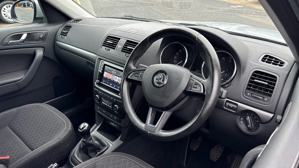 Skoda Yeti Outdoor 2.0 TDI CR SE Drive 5dr Diesel Estate - Image 38