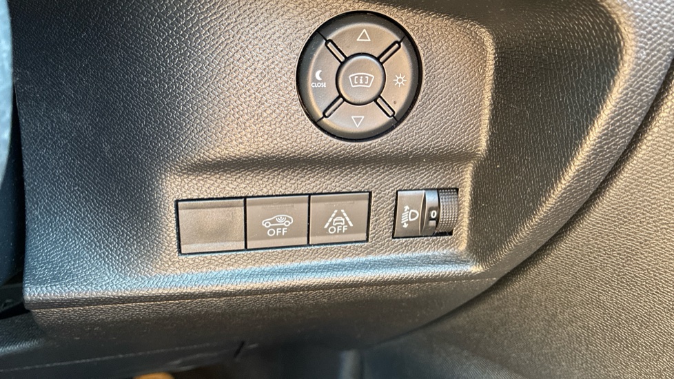 Citroen C4 1.2 PureTech [130] Sense Plus 5dr Petrol Hatchback - Image 37