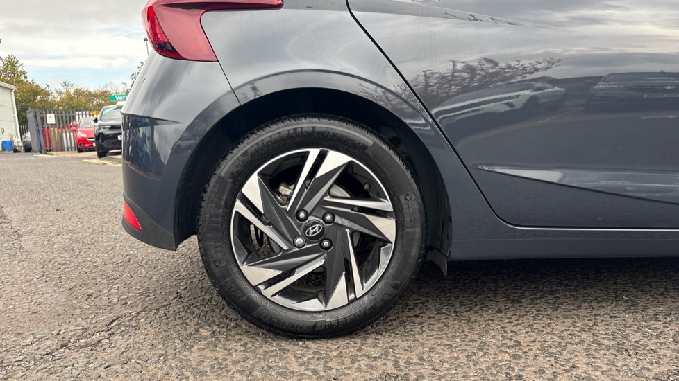 Hyundai i20 1.0T GDi 48V MHD SE Connect 5dr DCT Petrol Hatchback - Image 7
