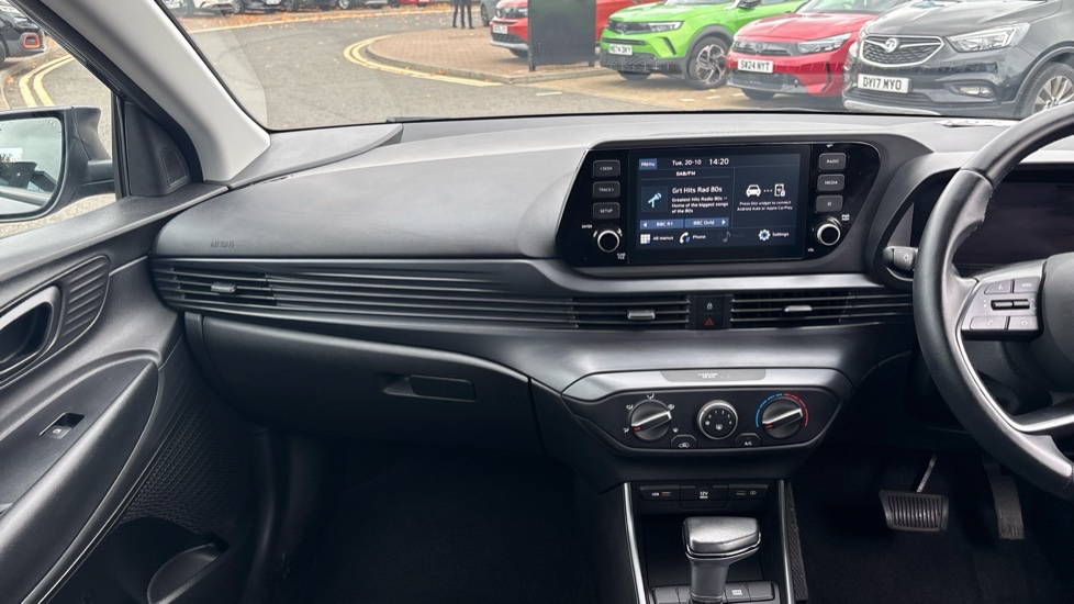 Hyundai i20 1.0T GDi 48V MHD SE Connect 5dr DCT Petrol Hatchback - Image 14