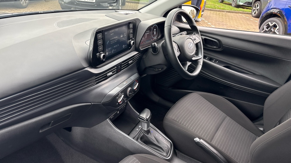 Hyundai i20 1.0T GDi 48V MHD SE Connect 5dr DCT Petrol Hatchback - Image 27
