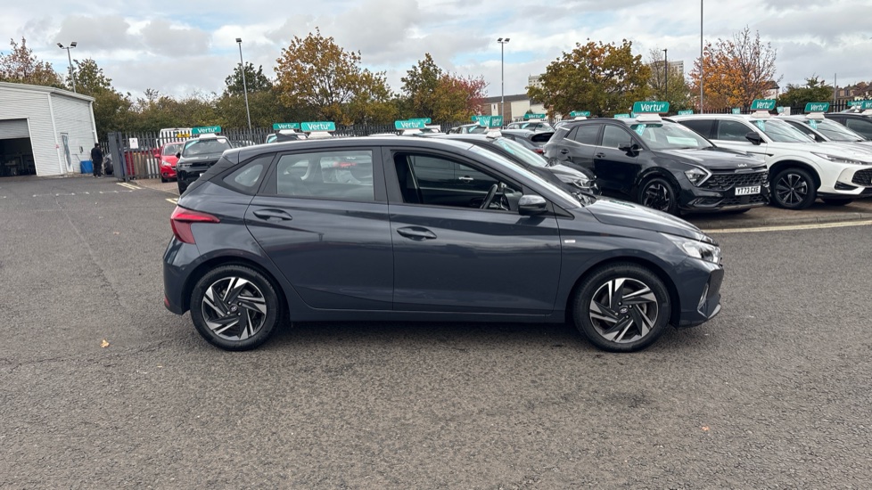 Hyundai i20 1.0T GDi 48V MHD SE Connect 5dr DCT Petrol Hatchback - Image 35