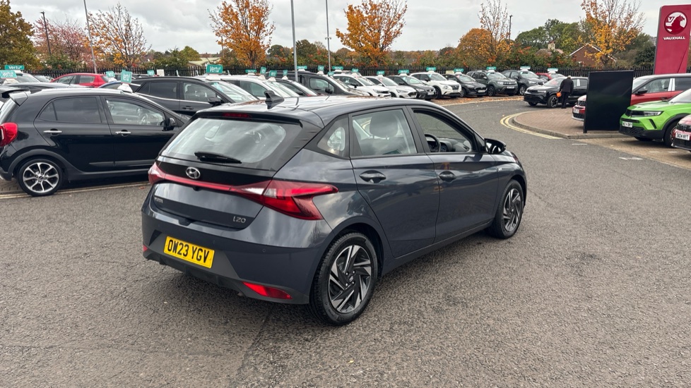 Hyundai i20 1.0T GDi 48V MHD SE Connect 5dr DCT Petrol Hatchback - Image 38
