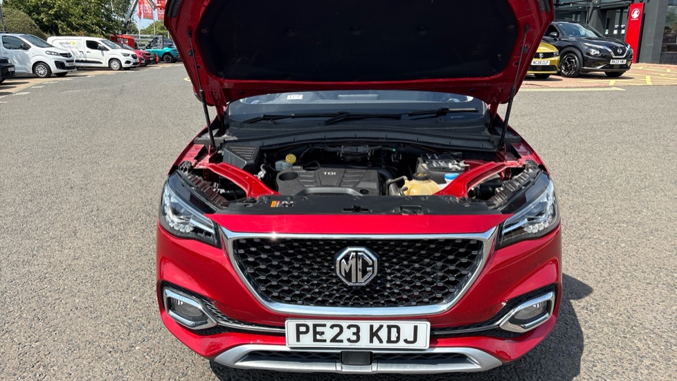 MG HS 1.5 T-GDI Exclusive 5dr Petrol Hatchback - Image 8